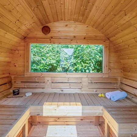 Amazing In With Sauna *