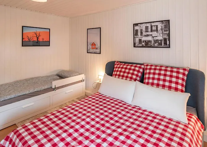 Holiday home Amazing In With Sauna *